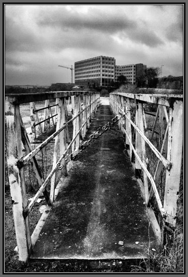 discarded-gantry-2.jpg Abandoned Gantry View 2